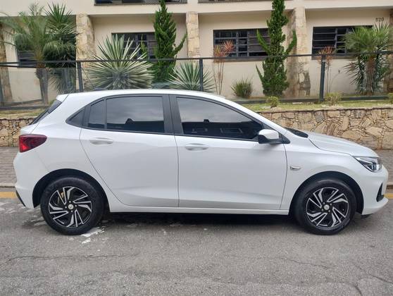 CHEVROLET ONIX 1.0 FLEX LT MANUAL CHEVROLET ONIX 1.0 FLEX LT MANUAL